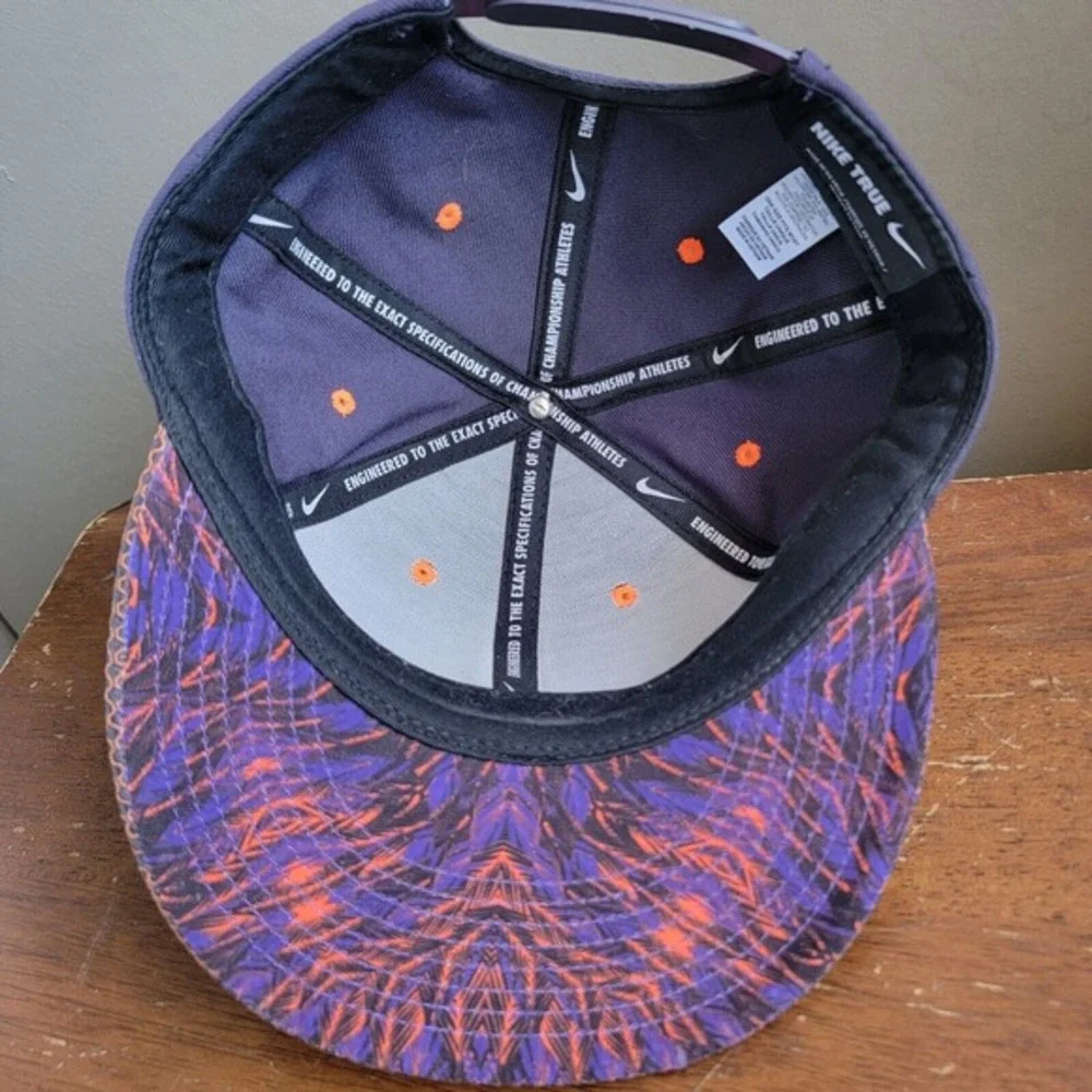 Nike True LeBron Instinct Snapback Hat Double Helix Purple Orange Flat‎ Bill